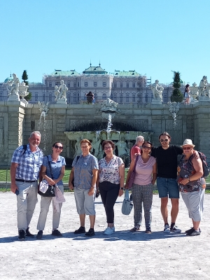 Csoportunk a Belvedere előtt