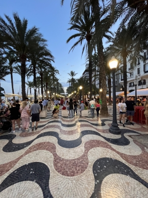 H.Explanada, Alicante, Spanyolország, saját fotó